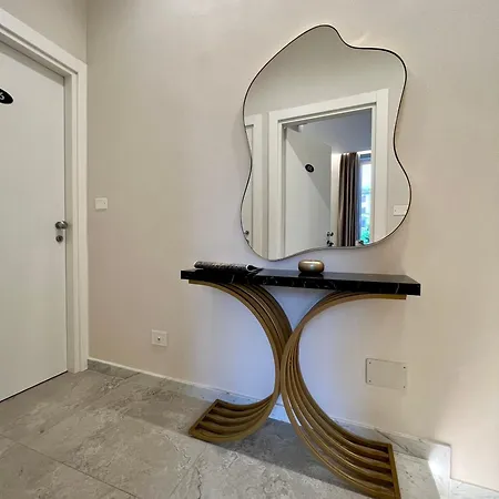 Elegant Guest house *